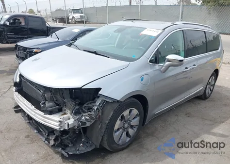 2018 Chrysler Pacifica Hybrid Limited z USA, uszkodzony, nr VIN 2C4RC1N71JR213556